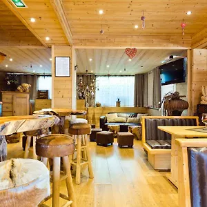https://hotel-le-tremplin.hotels-rhonealpes.com